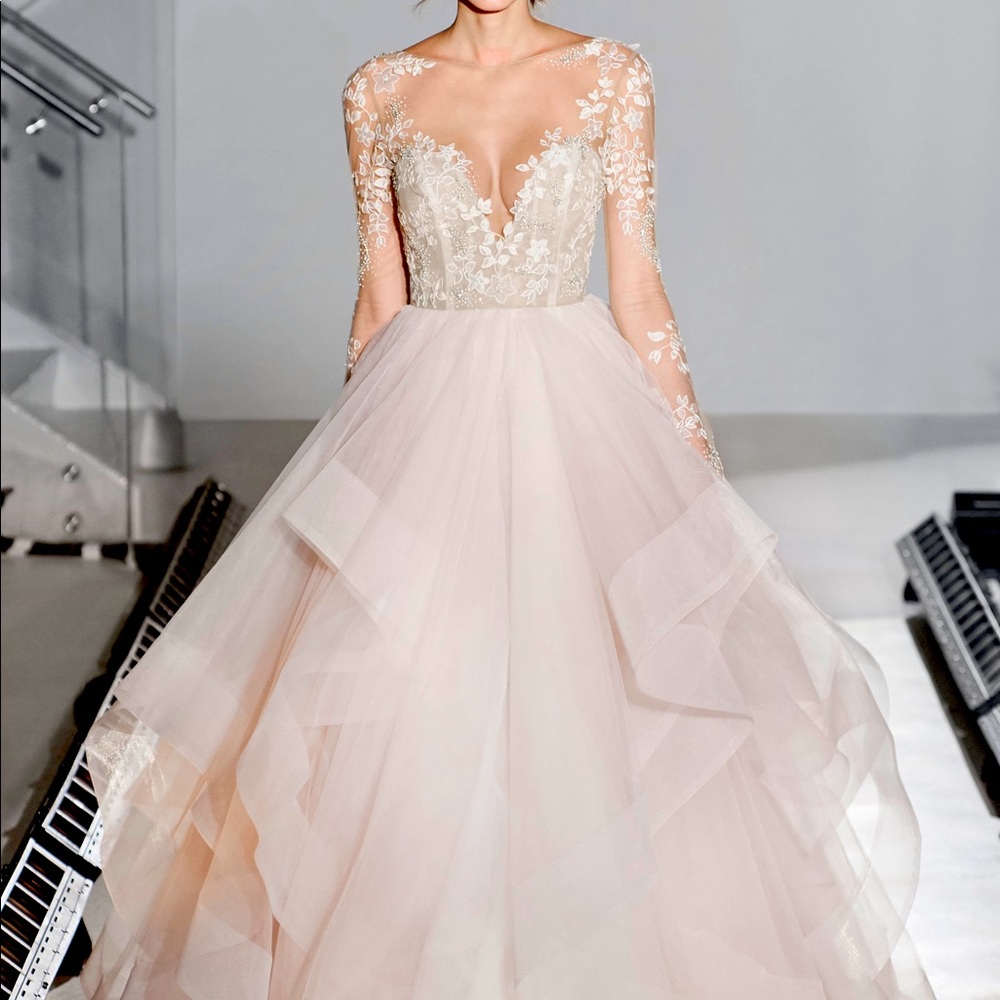 Hayley Paige Lorelei wedding gown in Rose water 6654